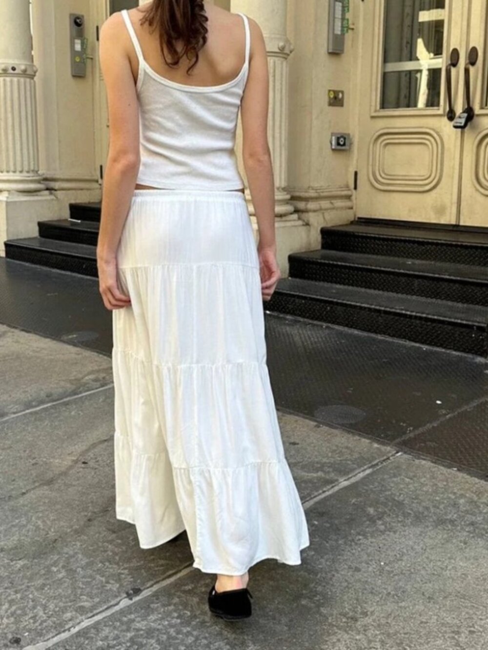 Izzy White Tiered Maxi Skirt - Lightweight Summer Skirt - Brandy Melville - Picture 3 of 9
